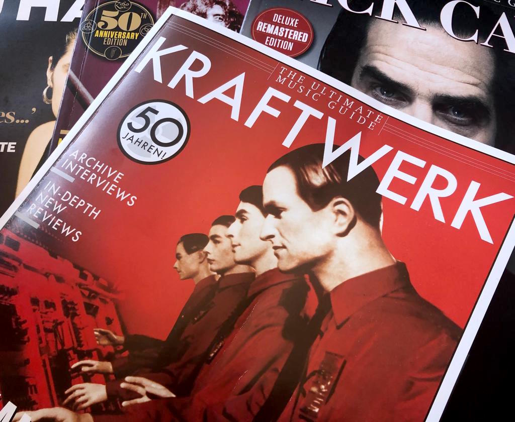 Uma revista para contar meio século de história dos Kraftwerk – Gira-Discos